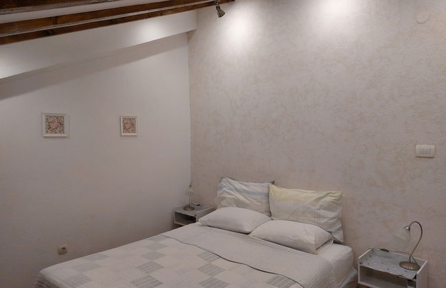 Apt Lavender on Nincevica St-1 BR Apt - Photo 6