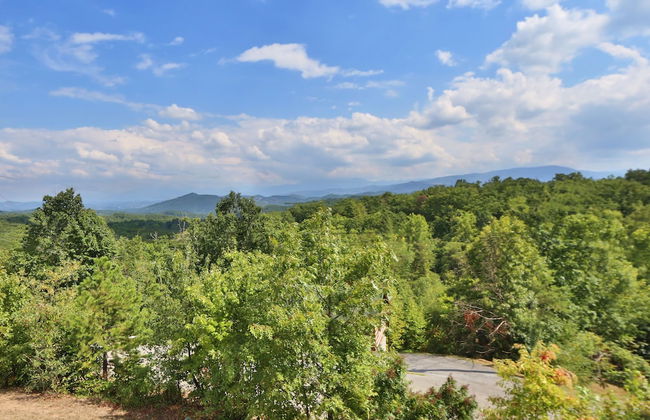 A Walk in the Clouds - Two Bedroom Cabin - Foto 6