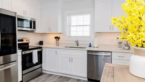 Adjacent 1st Floor 1007 Queen & 1008 King - Photo 2