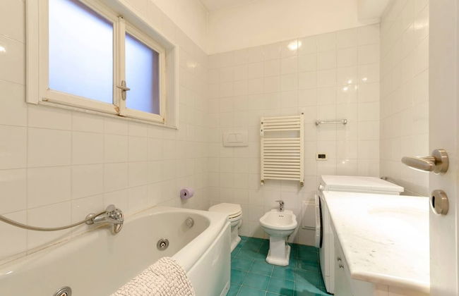 JOIVY Lovely Apt with Communal Pool in Nervi - Foto 25