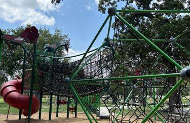 Spacious, Peaceful, Historic - 3 Minute Walk to the Square - Foto 9