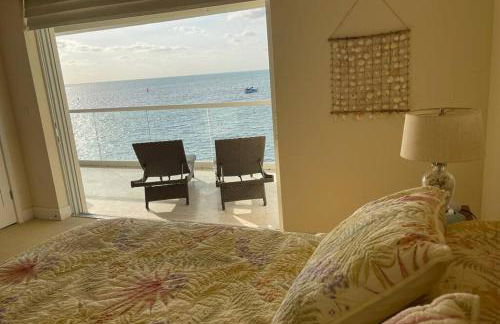 LIC Mgr - LUXURIOUS 2 BED 3 BATH PENTHOUSE SUITE - PANORAMIC OCEAN VIEWS! INDOOR PICKLEBALL - SPEAKEASY! - Foto 21