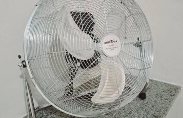 CASA - localizada no centro de Campo Grande - 2 quartos com ar e garagem para 2 carros - Foto 28