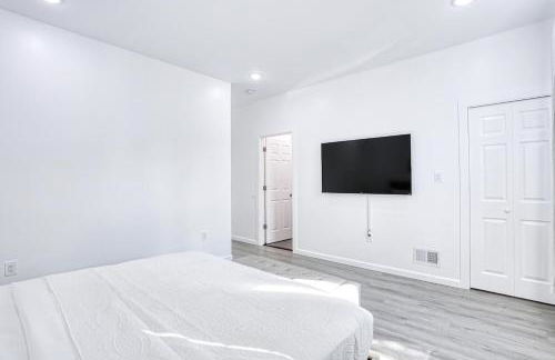 Newly Built Lake House Near NYC EWR MetLife AD Mall - Foto 24