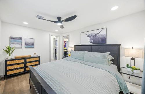 A Hoot's Nest-Lux Boutique Bungalow near Downtown! - Foto 30