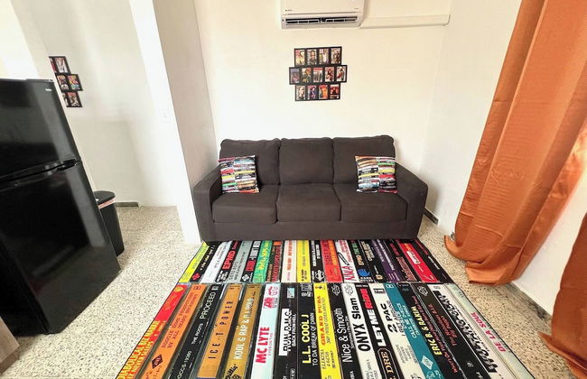 Hiphop 1br W Yard Space Near Mall & Beaches - Photo 1