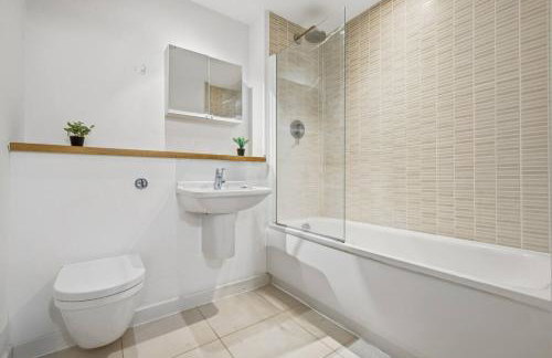 Stylish Limehouse Flat 2 Min Walk to DLR - Foto 16