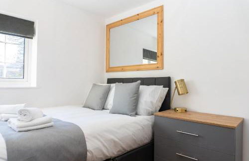 Gloucester-Beautiful 4 Bedroom Cottage-Sleeps 8-Free Parking-Fast Wi-Fi-Work or Leisure - Foto 29