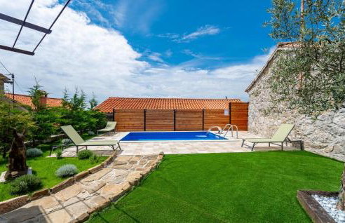 Beautiful Home In Lupoglav - Foto 6