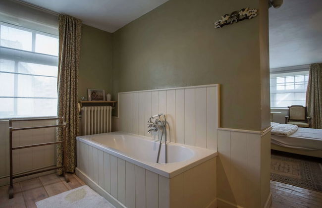 Beautiful Villa Near the Sea - Photo 47