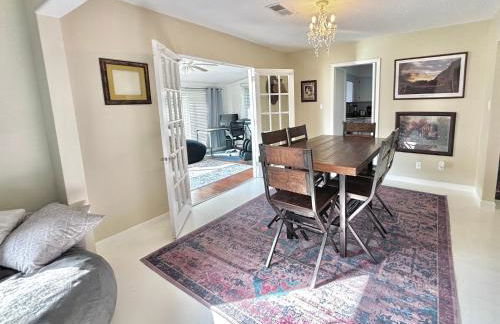 Big, Tidy, Cushy, & Activities - Foto 22