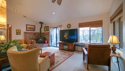 On 10 Acres! Serene Nevada City Retreat with Hot Tub - Foto 4