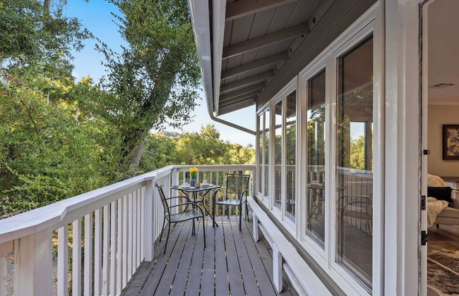 Hidden Oaks Farmhouse by Avantstay Hot Tub, Deck - Foto 44