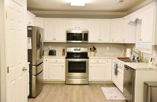 Grandys Place, Home in Hartselle, walk to Stadium, near downtown, King bed - Foto 17