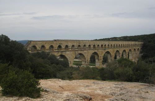 La petite maison avec piscine face au Luberon - Foto 42