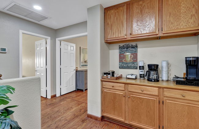 Amenities Galore! Outdoor Living & Lots of Games - Foto 37