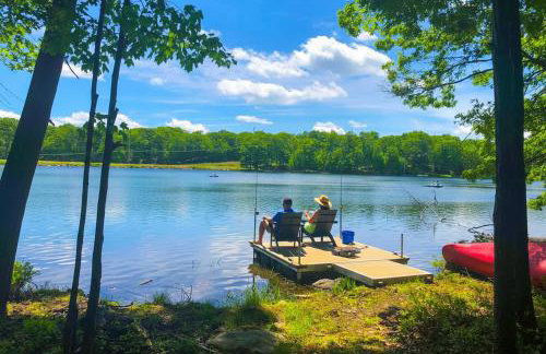 Lakefront Home, Hot Tub, Pool Access, Boats, Pets - Photo 1