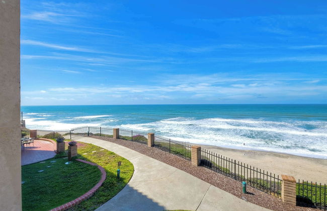 Solana Sunset Stunning Beachside Retreat for 4! - Photo 34