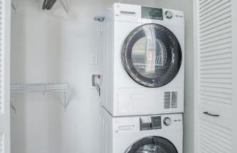 CozySuites at Sky Central - Foto 27