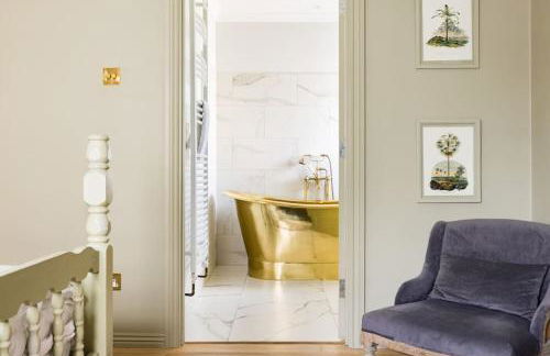 Stunning Renovation edge of Frome + country views - Photo 13