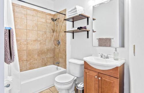 Holiday Magic Awaits-Host in STL DWTN Loft-6D - Foto 15