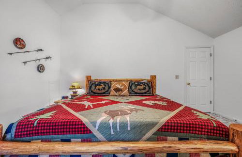 Almost Heaven - Grill, 2 King Beds, Wifi, Deck, Pool Access, Hiking, Wood Stove, Family Friendly - Foto 22