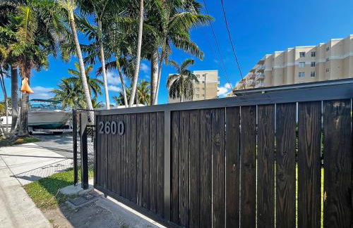 Luxury RiverFront By Renzzi - Photo 25