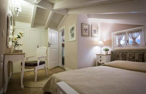 Village House Lianelia Boutique - Photo 3
