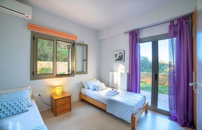 Secret Escape Villa With Heated Pool - Photo 4