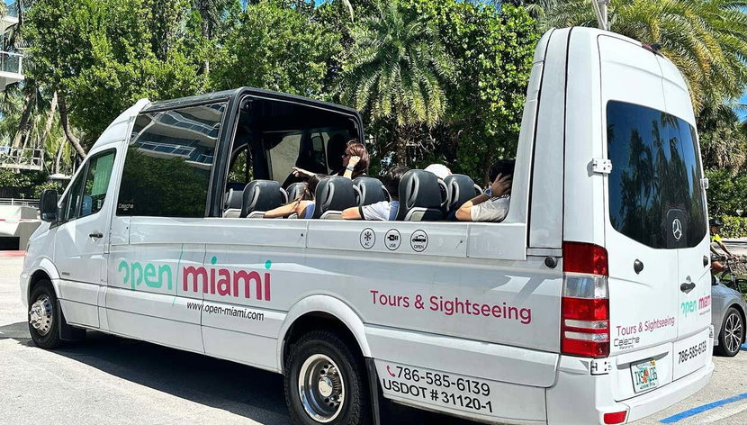 Visite privée de Miami en minibus - Photo 2, Le minibus décapotable