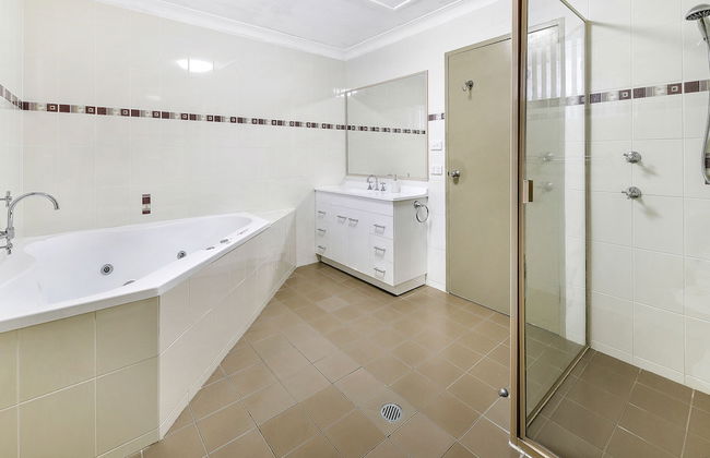 Smugglers on the Beach - Foto 56