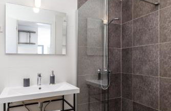 Modern Alpine Monsalbius Chalet - Foto 31