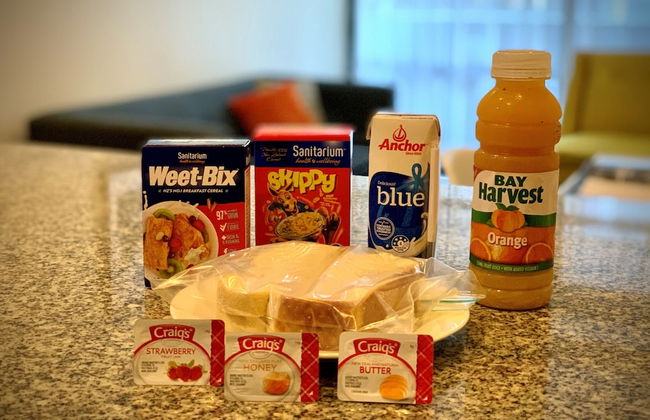 Quest on Queen - Photo 15