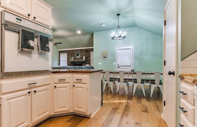 Serene Modern Farmhouse on 2 Acres - Foto 19