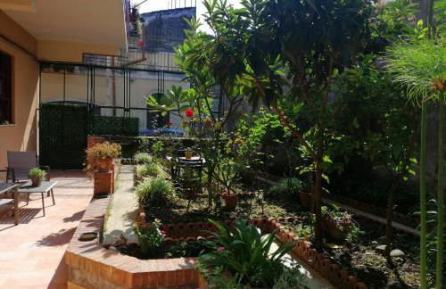 Magic Etna and glamorous blue sea - Foto 22