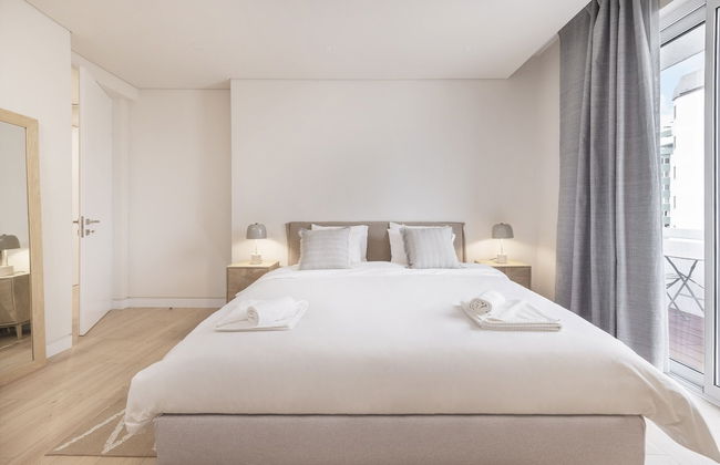 Bay View Penthouse by Olala Home - Photo 4