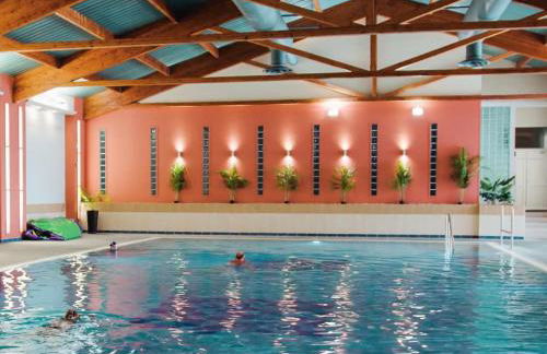 Binky Lodge Stylish Cosy 3-Bedroom Holiday Lodge Hoburne Naish Barton on Sea - Photo 40