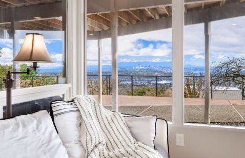 Luxury Bellevue 2B Basement w Stunning View - Foto 8