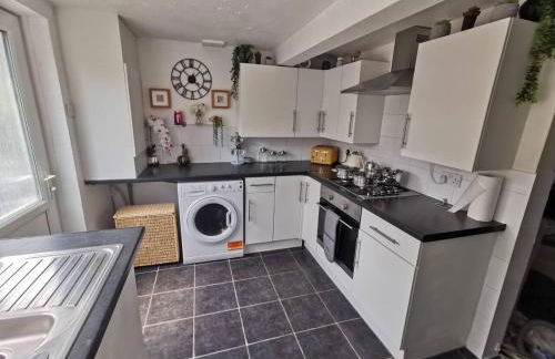 Stunning 2-Bed House in Macclesfield Cheshire - Foto 5