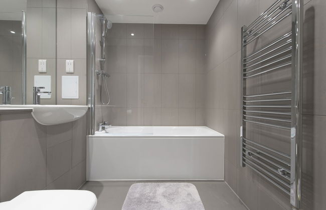 Fortified Apartment - Photo 21