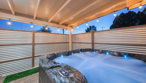 3BR 2BA Comfy Home with Jacuzzi - Foto 1