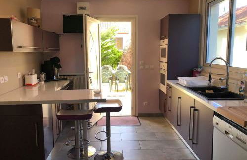 Maison 2 chambres et 2 lits simple Jardin en centre ville - Foto 9