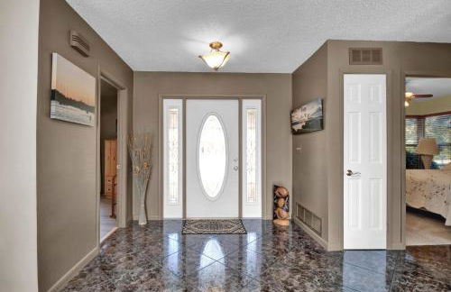 Pet Friendly Canal Front 3-Bedroom Grand Villa with Pool, Linai and Dock - Foto 20