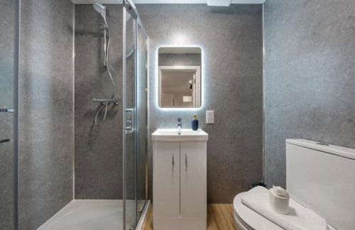 Modern Stylish 2 bedroom apartment in the heart of Potters Bar - Foto 8