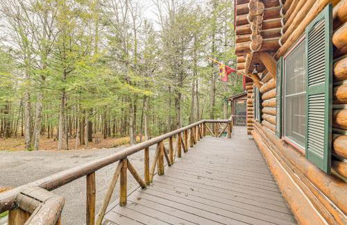 On-Site Pond and Trails Lake Luzerne Cabin - Foto 35