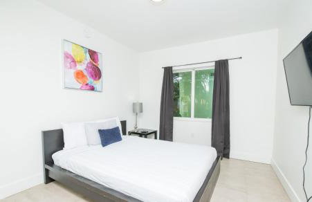 Spacious entire Apartment with Free Parking - Foto 17