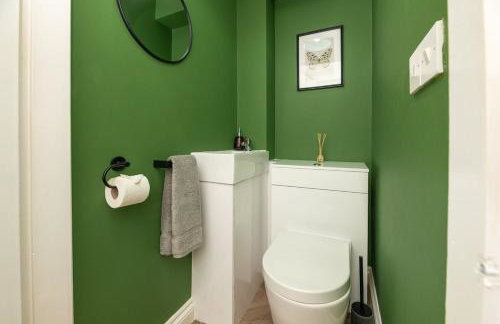 Modern 3BR Home - Designated Parking - Groups - Foto 27