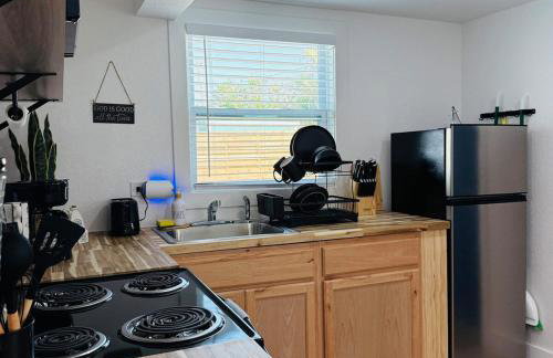 Private, cozy, beach guest-suite C - Photo 8