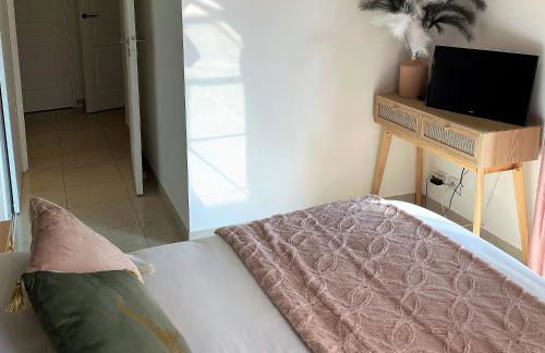 T2 proche de la gare, à 10 minutes à pieds de la Croisette, piscine & parking dans résidence de haut standing - Foto 31