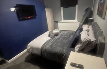 Affordable Luxury 3 Stunning Two Bed Apartment Sunderland close to City centre Hospital Crown Works Studio and Nissan - Foto 18